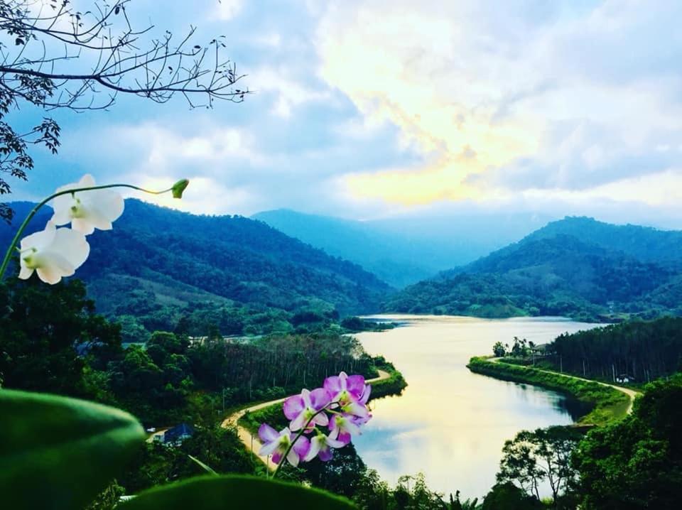 Baanhatsompaen Homestay Ranong Esterno foto