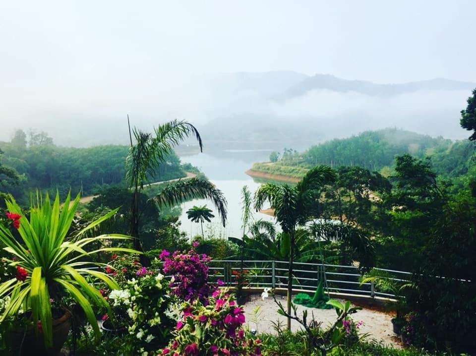 Baanhatsompaen Homestay Ranong Esterno foto