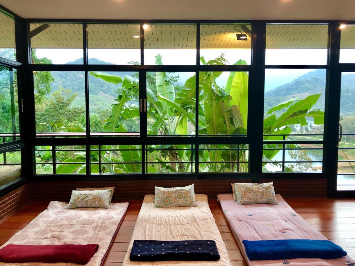 Baanhatsompaen Homestay Ranong Esterno foto