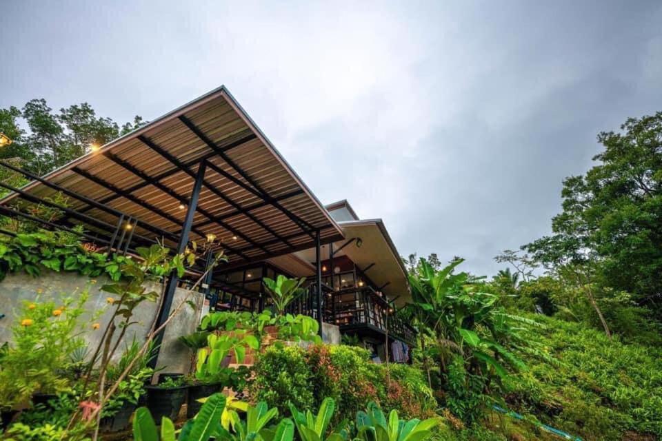 Baanhatsompaen Homestay Ranong Esterno foto