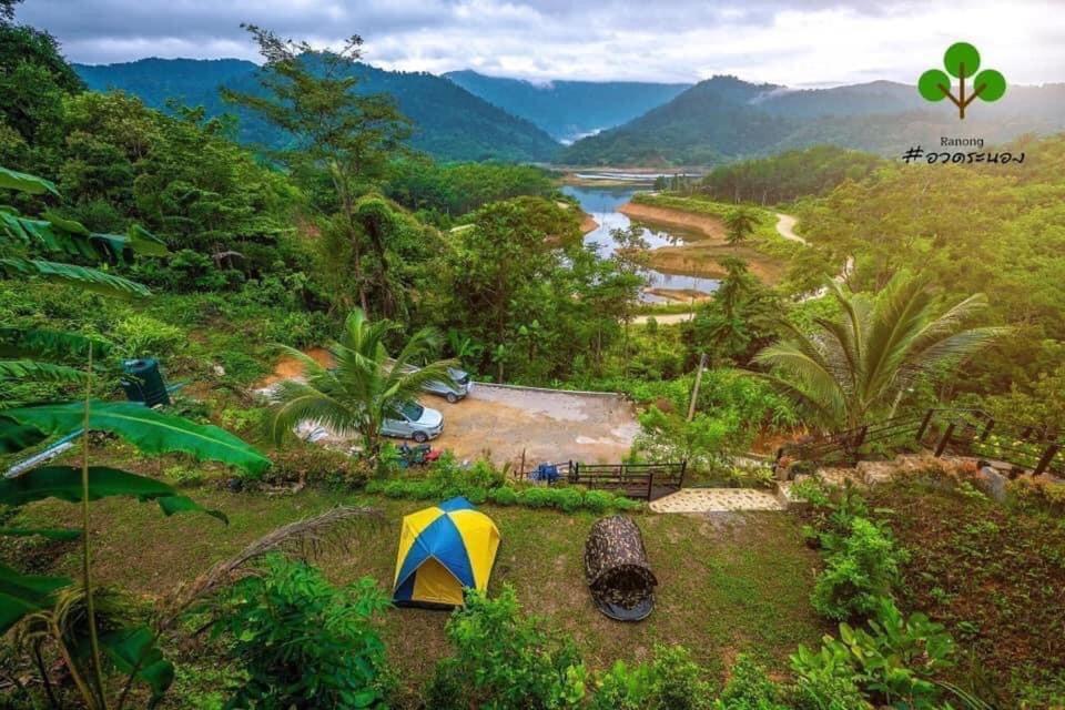Baanhatsompaen Homestay Ranong Esterno foto