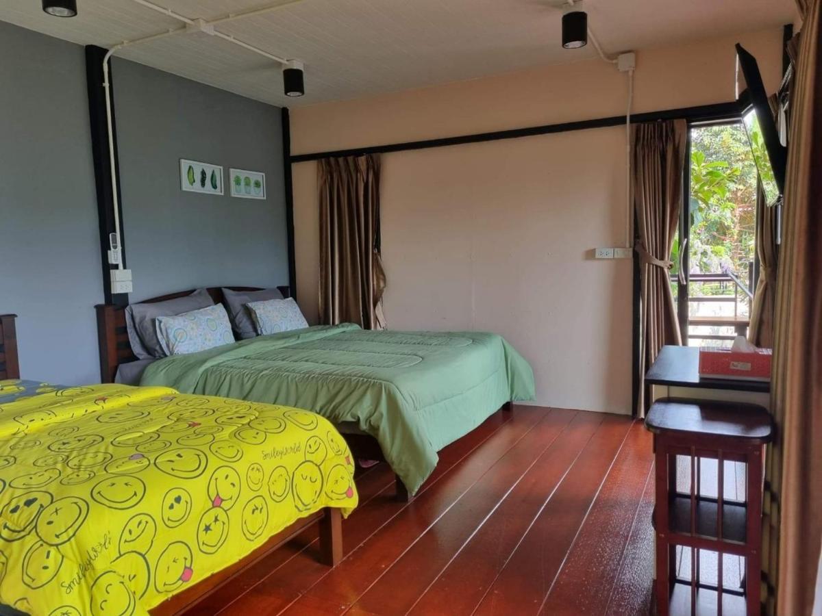 Baanhatsompaen Homestay Ranong Esterno foto