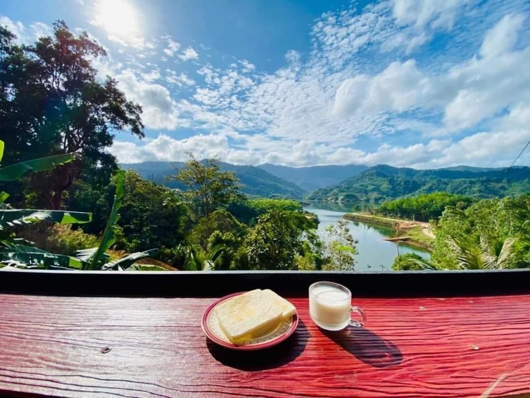 Baanhatsompaen Homestay Ranong Esterno foto