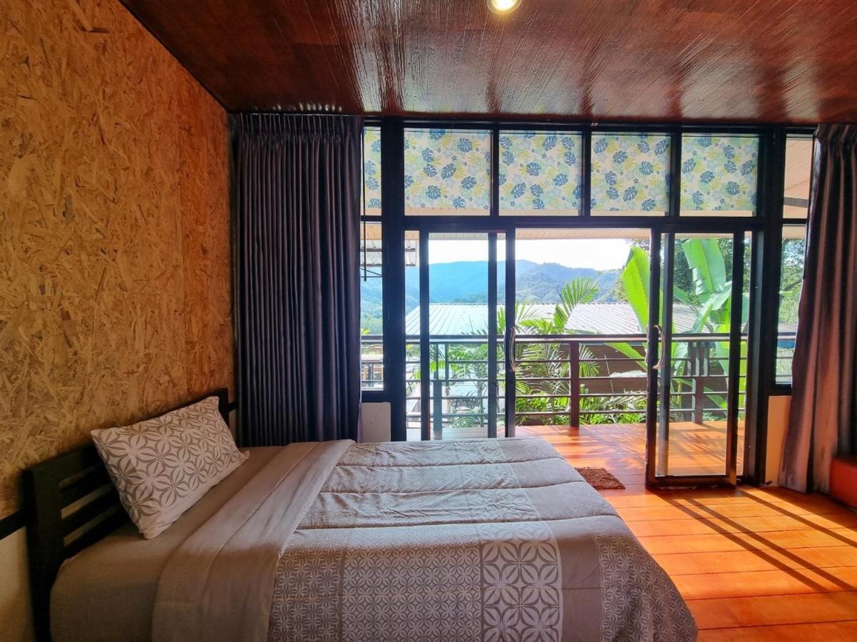 Baanhatsompaen Homestay Ranong Esterno foto